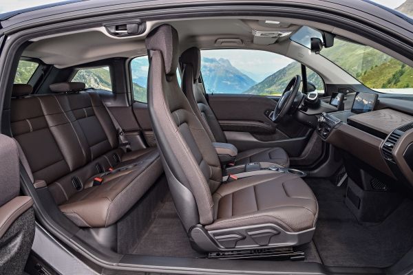 new-2018-bmw-i3-first-ever-bmw-i3s