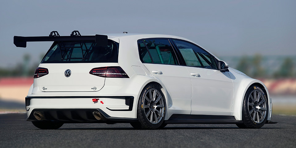 golf-mk7-rear34