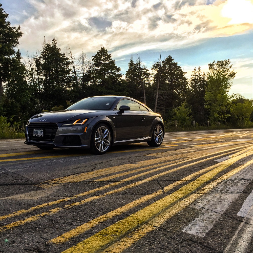 2016 Audi TT.