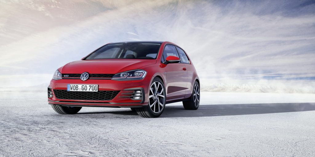 2017-VWGOLF-17