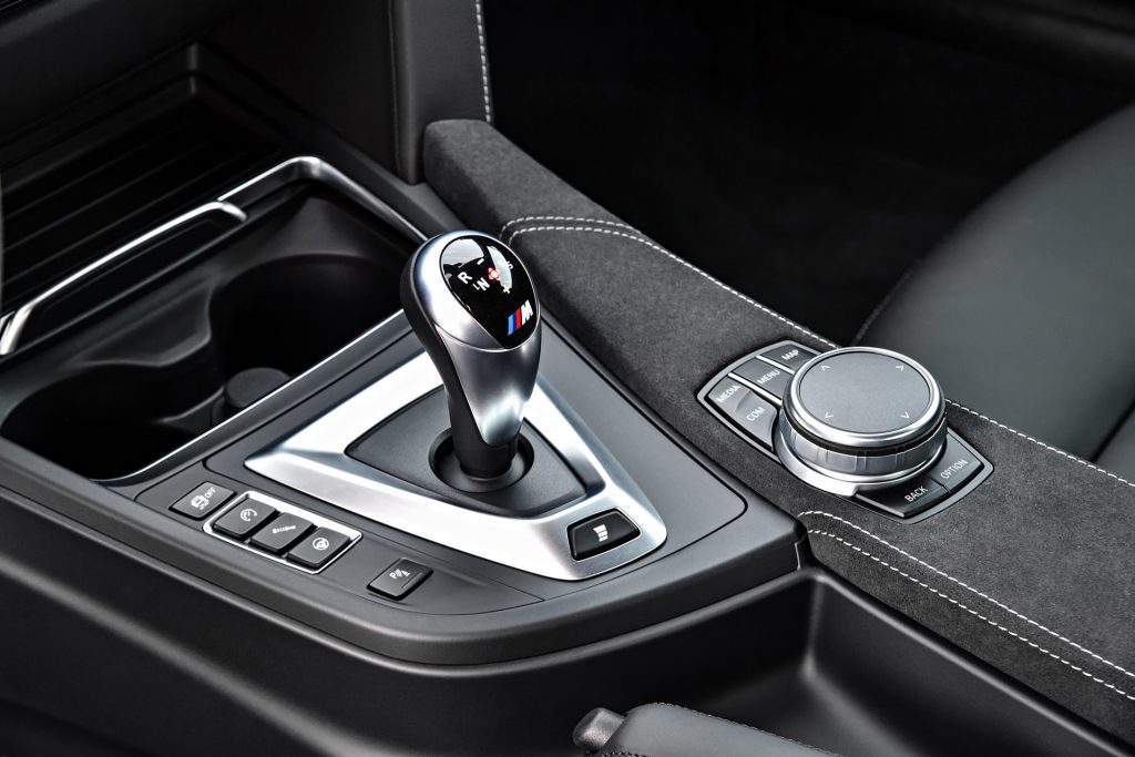 new-bmw-m4-cs