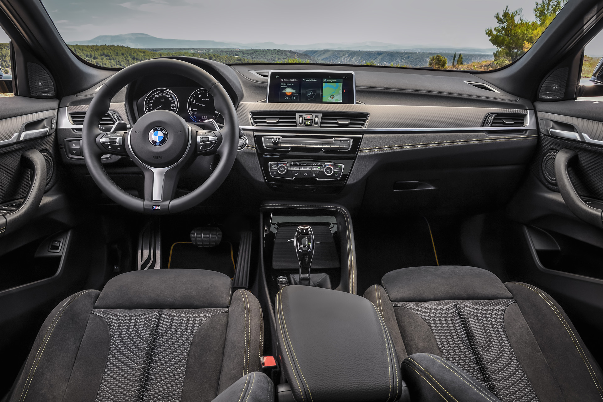 first-ever-bmw-x2-powerful-agile