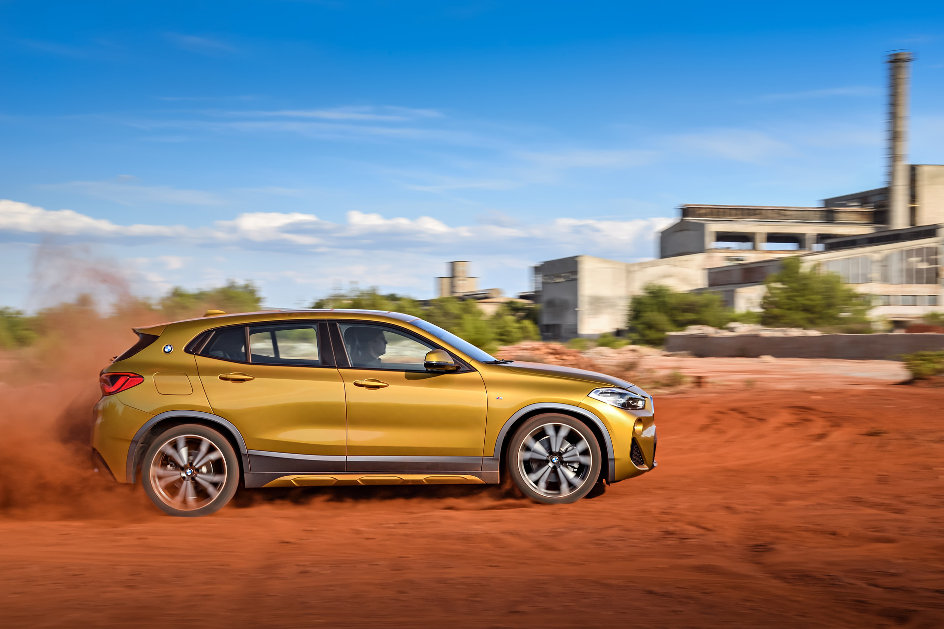 first-ever-bmw-x2-powerful-agile