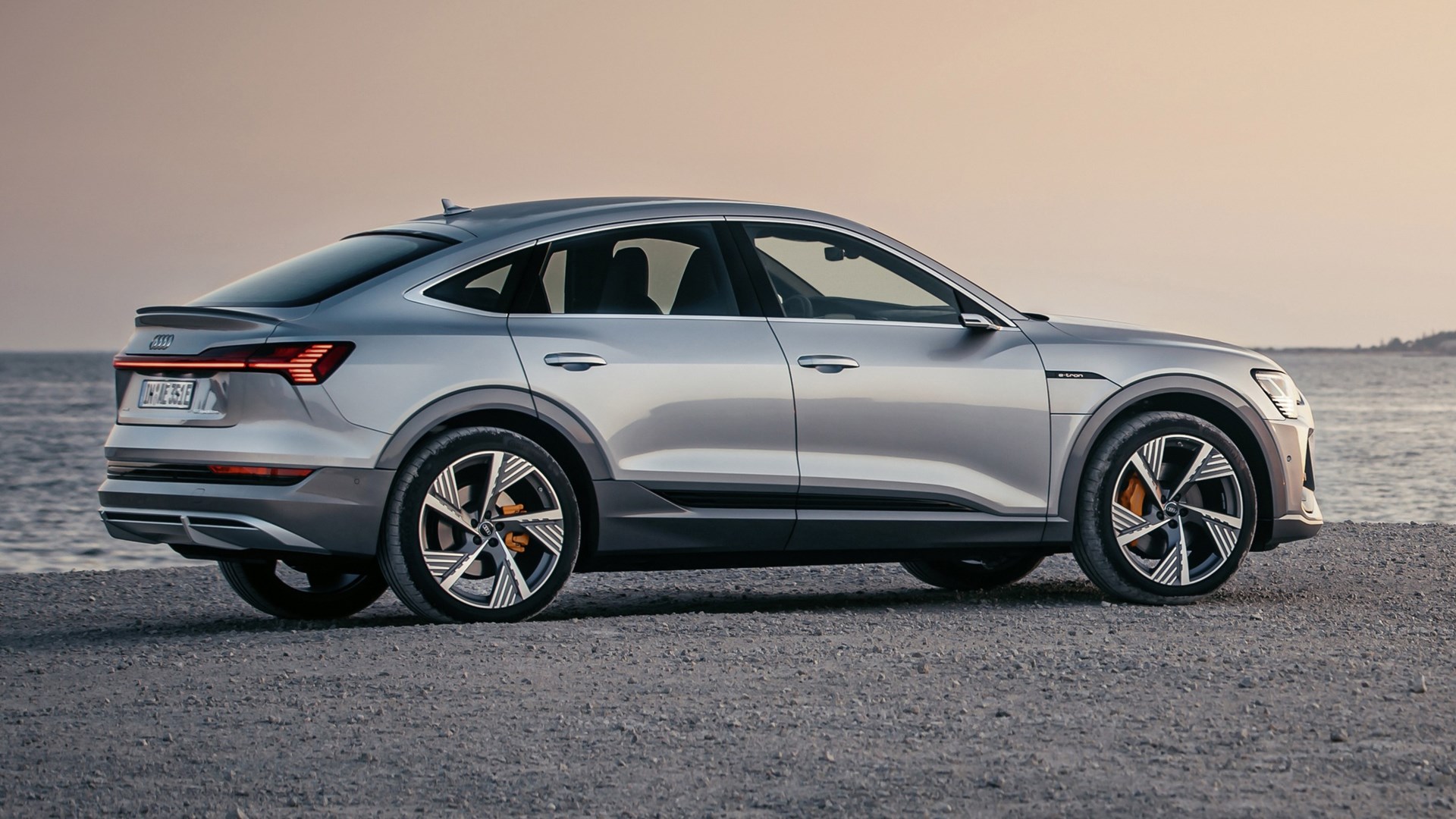Audi-e-tron-sportback image